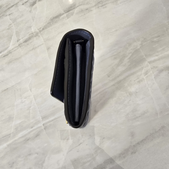 FENDI BLUE NAPPA LEATHER FF LOGO CHAIN WALLET BAGUETTE CROSSBODY BAG - Picture 6 of 15